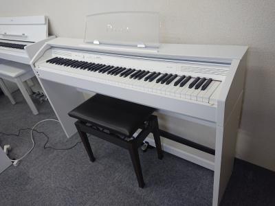 px-750we
